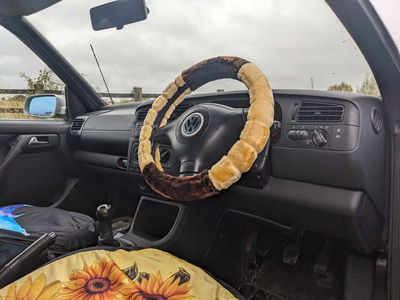 Temu fluffy steering wheel cover