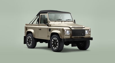 Classic Defender V8 Soft Top - front
