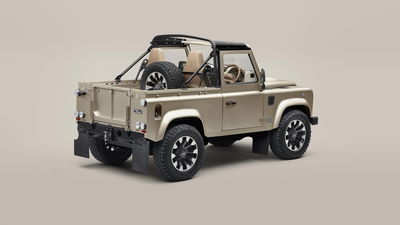 Classic Defender V8 Soft Top - rear