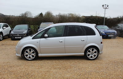 The Vauxhall Meriva VXR Is A Fast MPV That Time Forgot