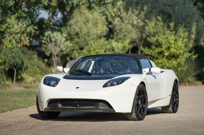 Tesla Roadster - front