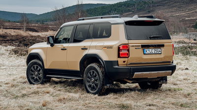 Toyota Land Cruiser - rear
