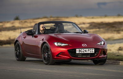 Mazda MX-5 2.0 - front