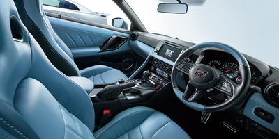 2025MY Nissan GT-R - interior