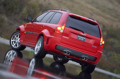 Volvo XC90 PUV - rear
