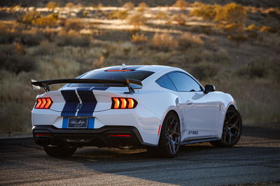Shelby GT350 - rear