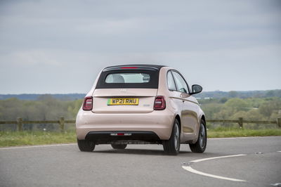 Fiat 500e Cabriolet - rear