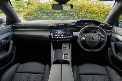 Peugeot 508 SW - interior