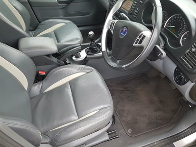 This Tatty 250bhp V6 Saab 9-3 Is Just £1800