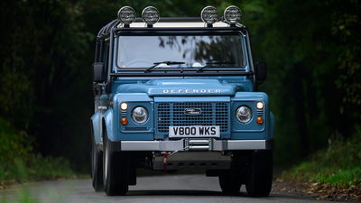 Land Rover Classic Defender V8 by Works Bespoke