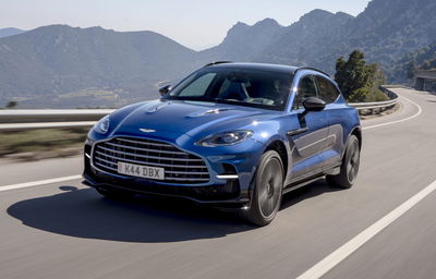 Aston Martin DBX707