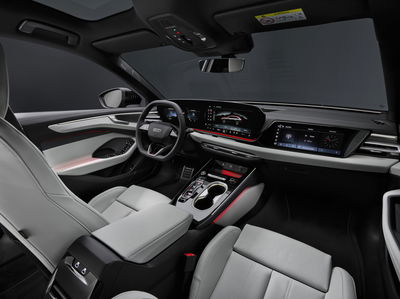2025 Audi A6 Avant - interior