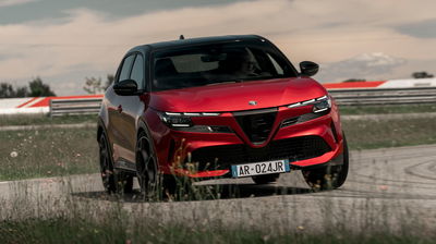 Alfa Romeo Junior Veloce, front, driving