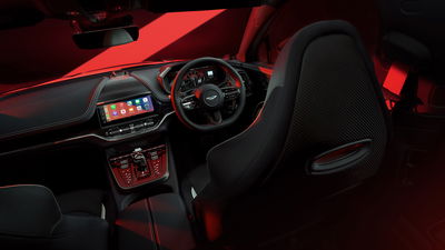 Aston Martin DBX S, interior