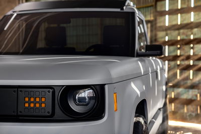 Slate Truck - front detail