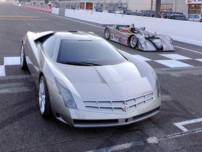 Cadillac Cien with the Northstar LMP02 Le Mans prototype