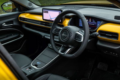 Jeep Avenger - interior