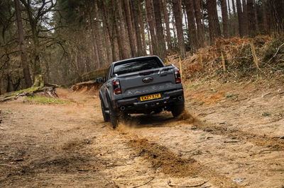 Ford Ranger Raptor - off road