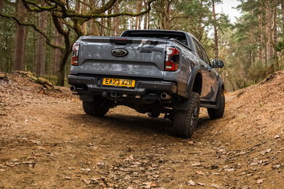 Ford Ranger Raptor - off road