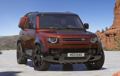 Land Rover Defender 110 Sedona Edition - front