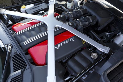 Dodge Viper - engine bay