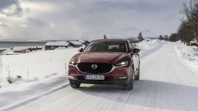 Mazda CX-30 - front, driving