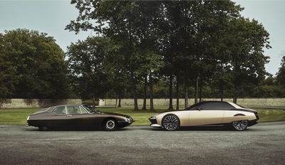 Original Citroen SM with SM Tribute