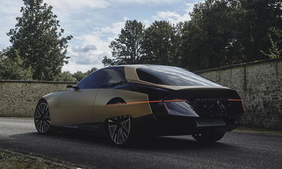 SM Tribute - rear