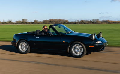 Electrogenic Mazda MX-5 - front