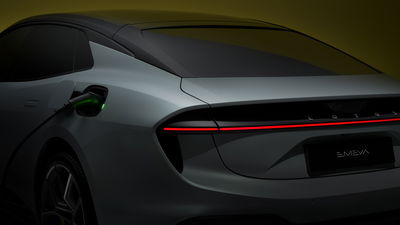 Lotus Emeya - charging