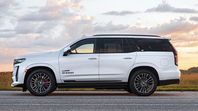 Hennessey H1000 Escalade-V - side