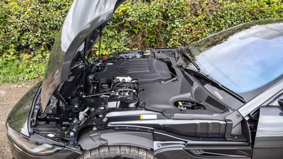 2024 Jaguar F-Type R, engine