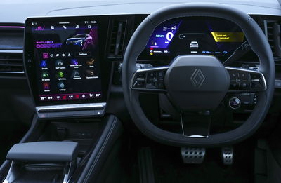 Renault Rafale PHEV - interior
