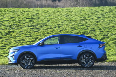 Renault Rafale PHEV - side