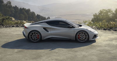Lotus Emira Turbo SE - side