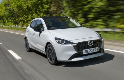 Mazda 2 - front