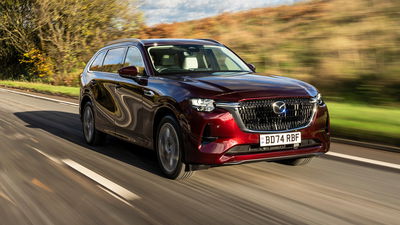 Mazda CX-80, Artisan Red, front 3/4