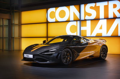 McLaren 750S MCL38 Celebration Edition - front
