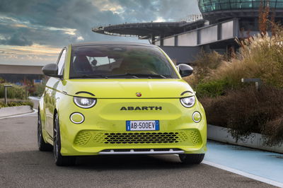 Abarth 500e - front