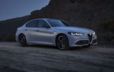 Alfa Romeo Giulia - front
