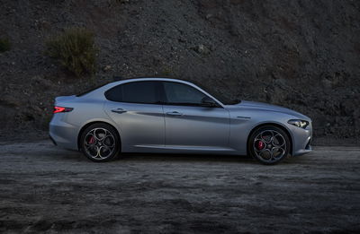 Alfa Romeo Giulia - side
