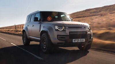 Land Rover Defender Octa, front