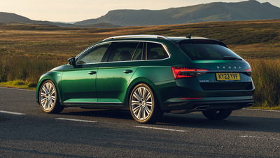 Skoda Super Sleeper Edition, rear 3/4