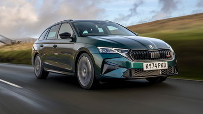 2024 Skoda Octavia vRS, front 3/4, driving
