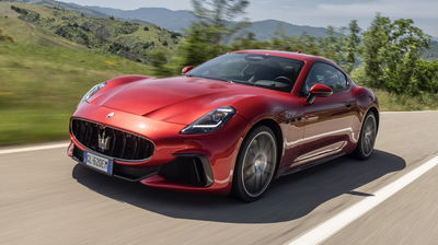 Maserati GranTurismo Trofeo - front