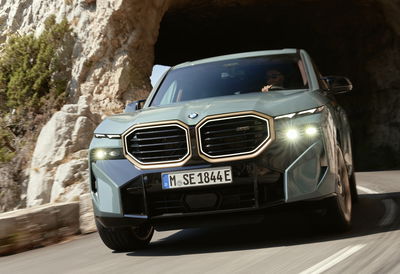 BMW XM - front