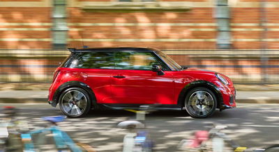 Mini Cooper S - side