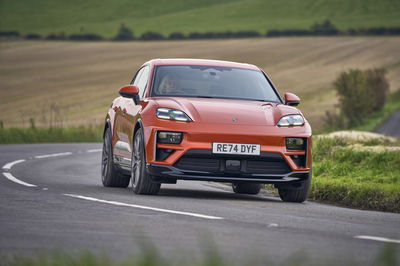 Porsche Macan Turbo EV - front