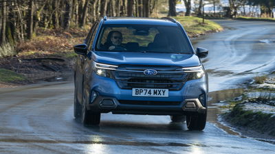 2025 Subaru Forester, front, driving