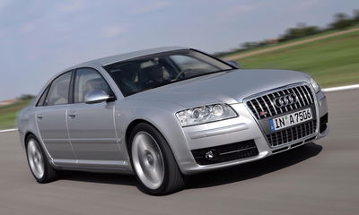 Audi S8 D3